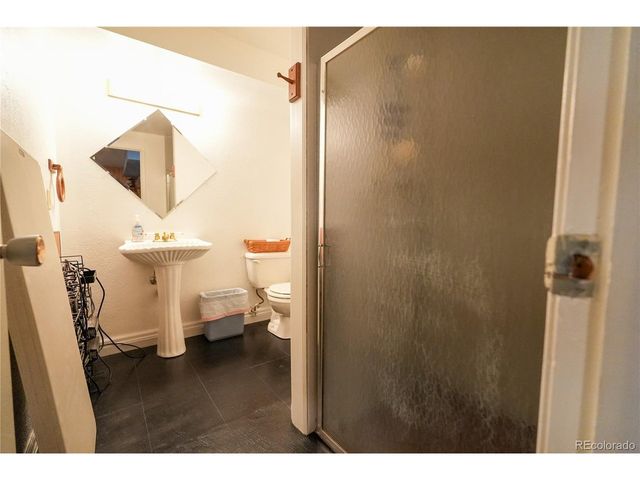 9155 E Oxford Dr, Denver, CO 80237