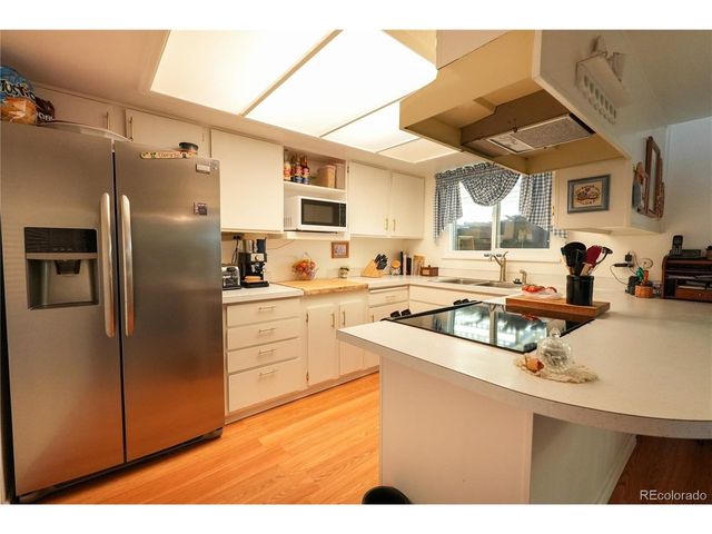 9155 E Oxford Dr, Denver, CO 80237