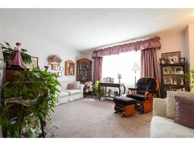 9155 E Oxford Dr, Denver, CO 80237