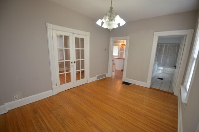 208 W 3rd Avenue, Columbus, OH 43201