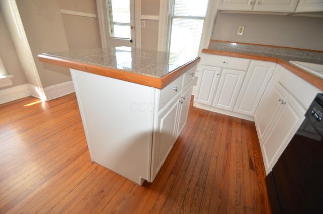 208 W 3rd Avenue, Columbus, OH 43201