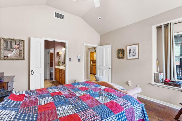 51 Long Bow LN, Wimberley, TX 78676