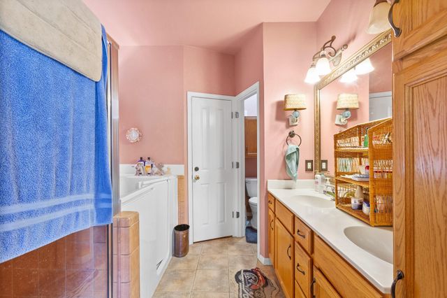 51 Long Bow LN, Wimberley, TX 78676