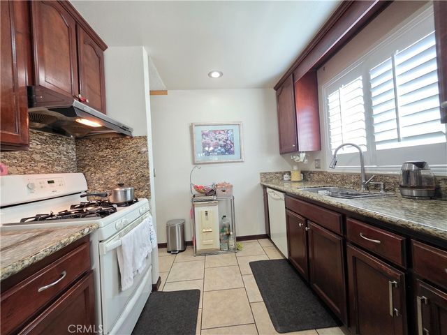 321 Johnston Street, Colton, CA 92324