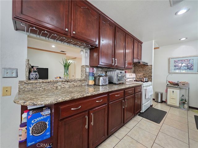 321 Johnston Street, Colton, CA 92324