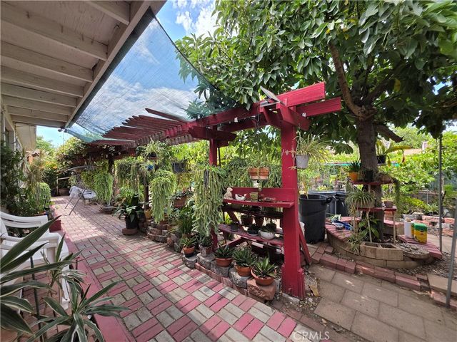 321 Johnston Street, Colton, CA 92324