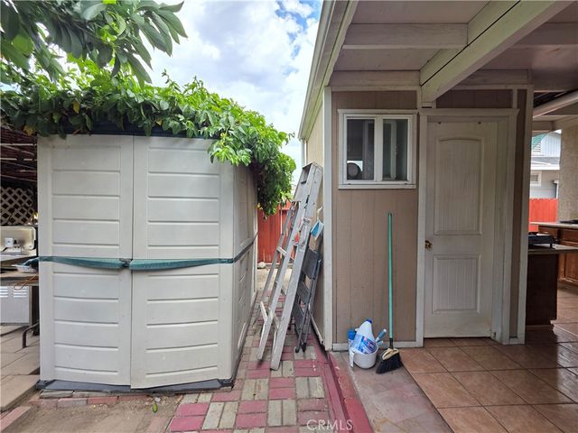 321 Johnston Street, Colton, CA 92324