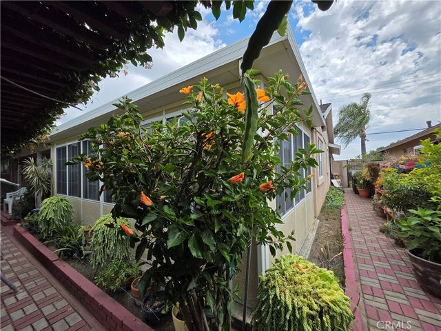 321 Johnston Street, Colton, CA 92324