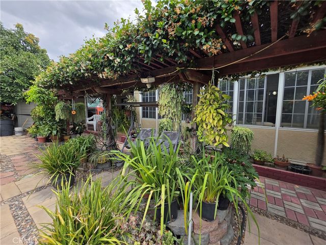 321 Johnston Street, Colton, CA 92324