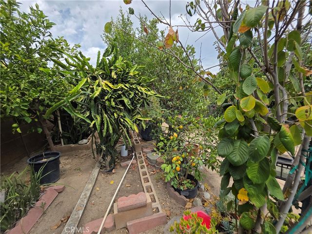 321 Johnston Street, Colton, CA 92324