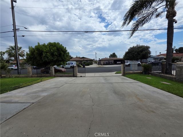 321 Johnston Street, Colton, CA 92324
