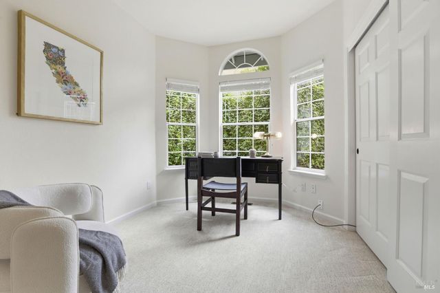 11 Red Oak Ct, Novato, CA 94949