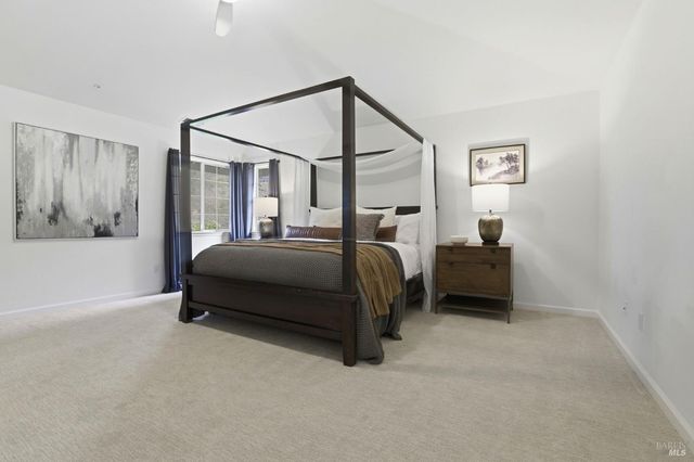 11 Red Oak Ct, Novato, CA 94949