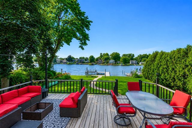 1925 N Woodlawn Park Avenue, Mchenry, IL 60051