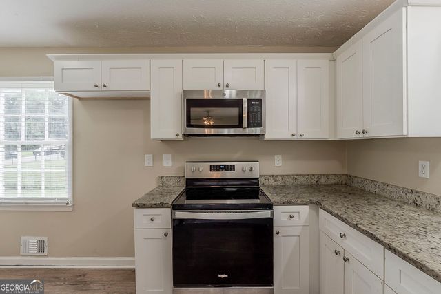 1202 Palisades Lane, Ellenwood, GA 30294