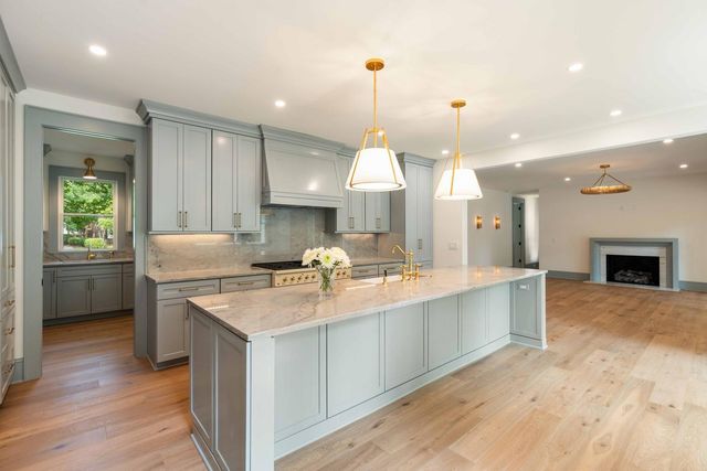 499 Lackland Court, Mount Pleasant, SC 29464