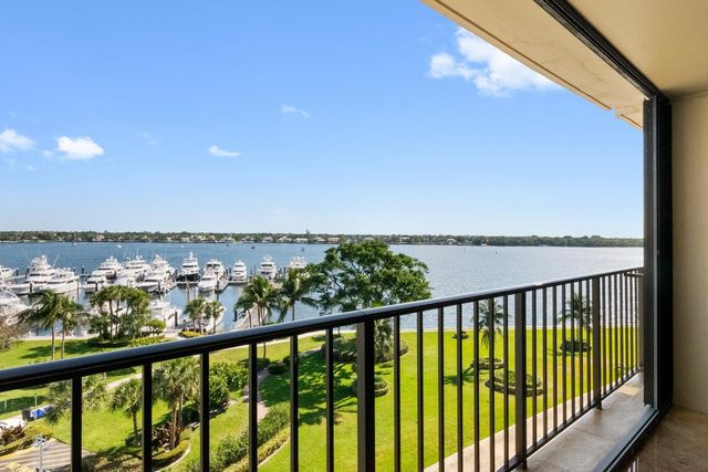 136 Lakeshore Drive 711, North Palm Beach, FL 33408