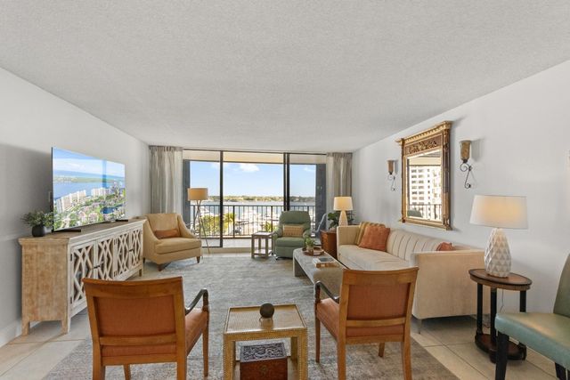 136 Lakeshore Drive 711, North Palm Beach, FL 33408