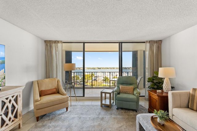 136 Lakeshore Drive 711, North Palm Beach, FL 33408