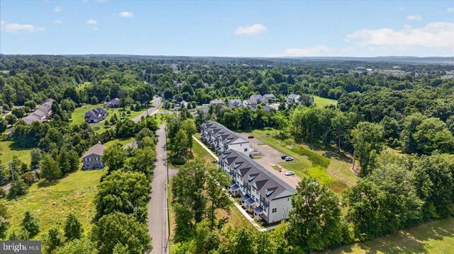 324 SCHADLE RD, Bedminster, PA 18910