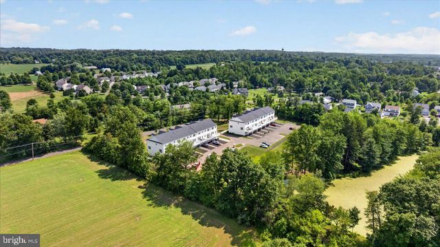 324 SCHADLE RD, Bedminster, PA 18910