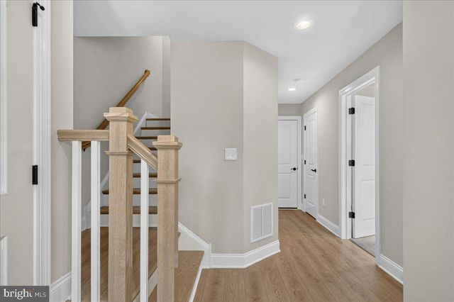 324 SCHADLE RD, Bedminster, PA 18910