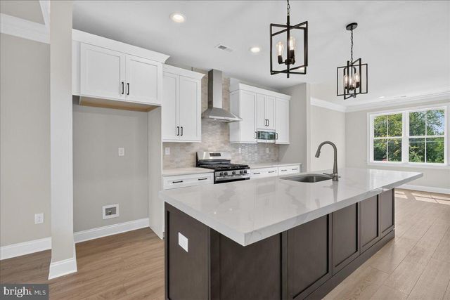 324 SCHADLE RD, Bedminster, PA 18910