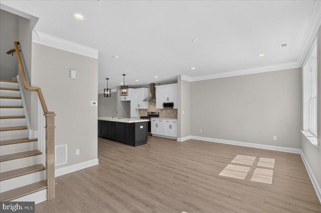 324 SCHADLE RD, Bedminster, PA 18910