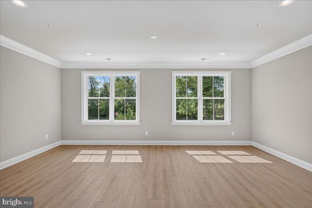 324 SCHADLE RD, Bedminster, PA 18910
