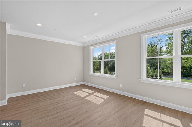 324 SCHADLE RD, Bedminster, PA 18910