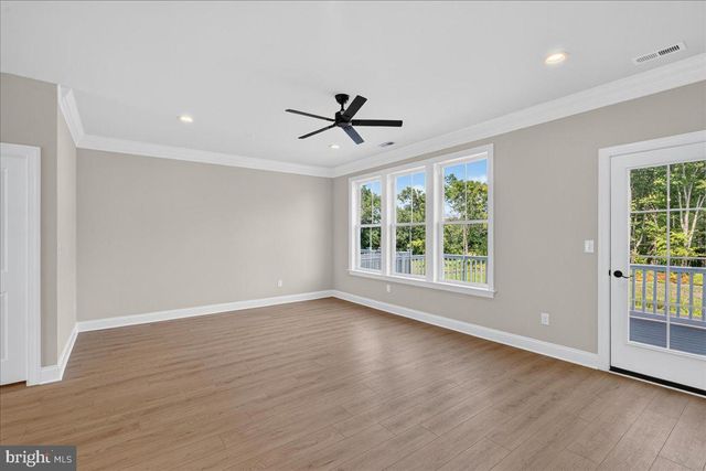 324 SCHADLE RD, Bedminster, PA 18910
