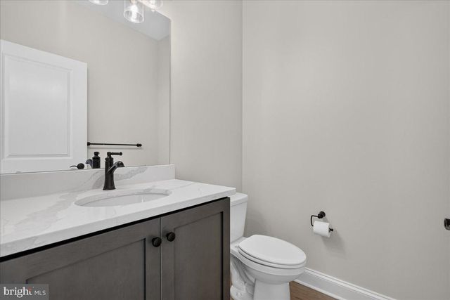 324 SCHADLE RD, Bedminster, PA 18910