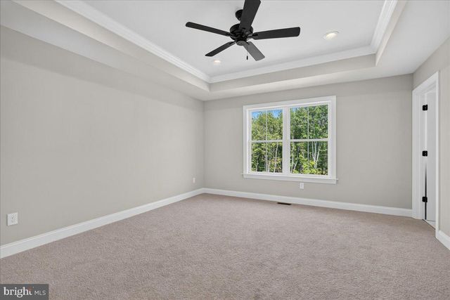 324 SCHADLE RD, Bedminster, PA 18910