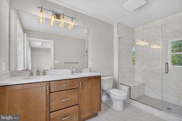 324 SCHADLE RD, Bedminster, PA 18910
