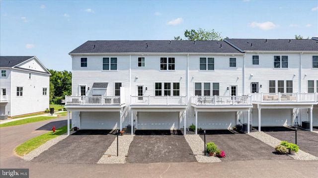 324 SCHADLE RD, Bedminster, PA 18910