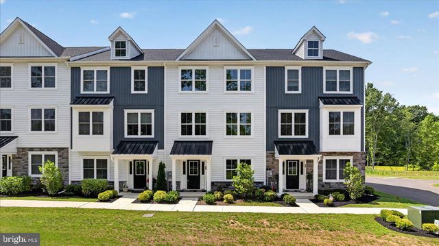 324 SCHADLE RD, Bedminster, PA 18910