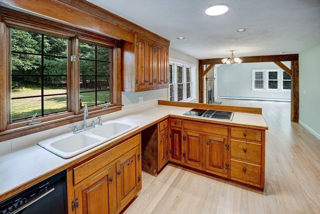1157 Main St, Bolton, MA 01740