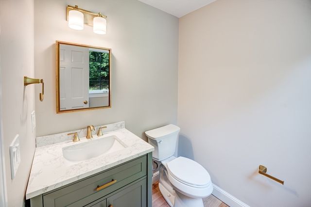 1157 Main St, Bolton, MA 01740