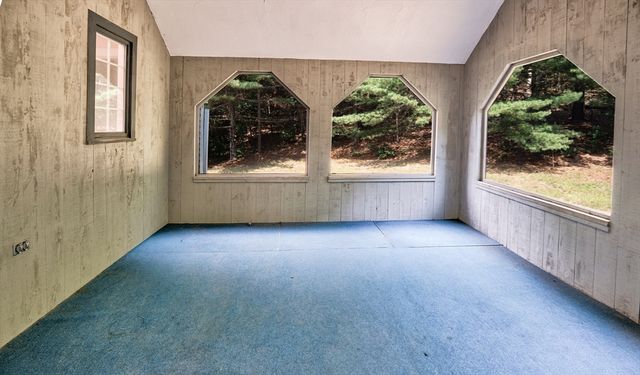 1157 Main St, Bolton, MA 01740