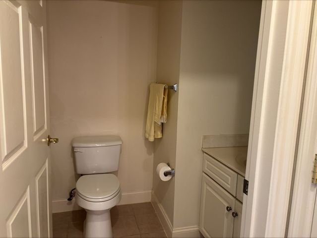 1214 Emerald Couort 1214, Tewksbury, MA 01876