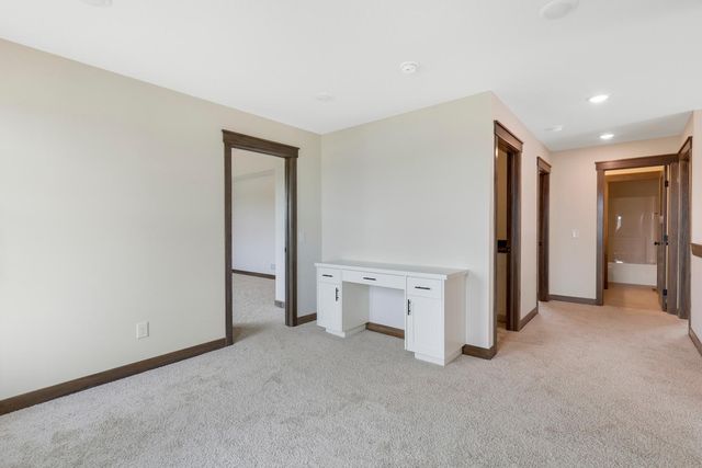 18583 Hidden Way, Lakeville, MN 55044