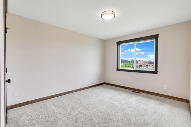 18583 Hidden Way, Lakeville, MN 55044