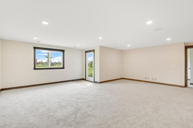 18583 Hidden Way, Lakeville, MN 55044