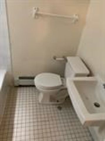 51 South Huntington 203, Boston, MA 02130