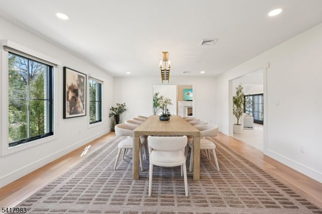 388 Freemans Ln, Franklin Lakes Boro, NJ 07417