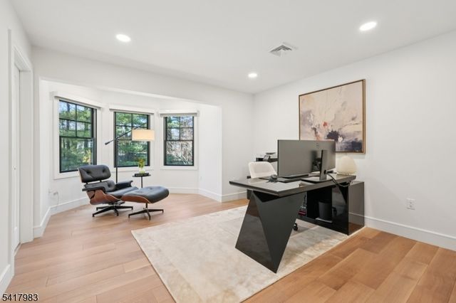 388 Freemans Ln, Franklin Lakes Boro, NJ 07417