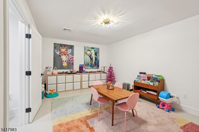 388 Freemans Ln, Franklin Lakes Boro, NJ 07417