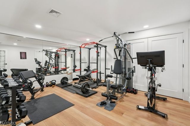 388 Freemans Ln, Franklin Lakes Boro, NJ 07417