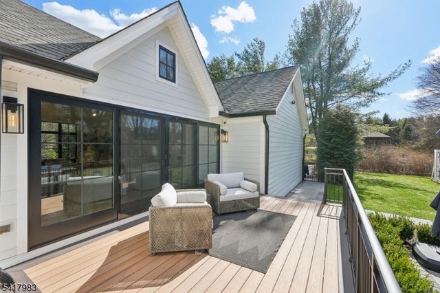 388 Freemans Ln, Franklin Lakes Boro, NJ 07417