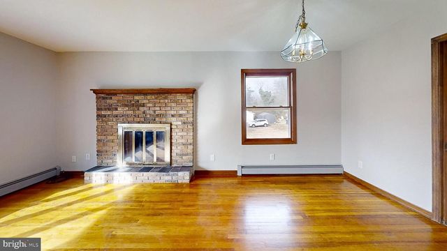 653 BUCKSHUTEM RD, Bridgeton, NJ 08302